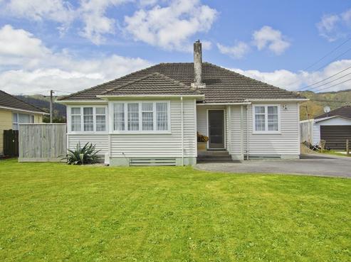 38 Sladden Street, Naenae