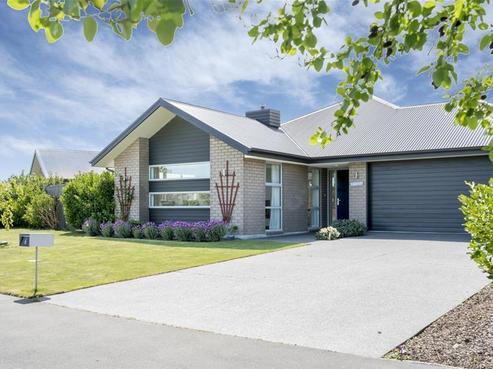 6 Mariposa Crescent, Aidanfield