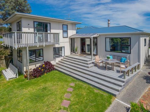 30 Heperi Street, Waikanae Beach