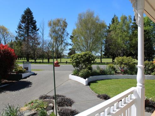 221 Middle Road, Allenton