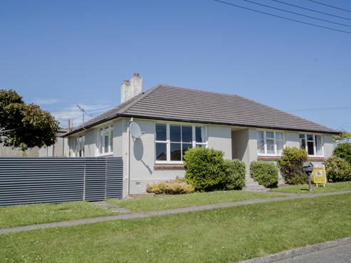 82 Barrow Street, Bluff