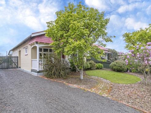 28 Woodville Street, Edgeware
