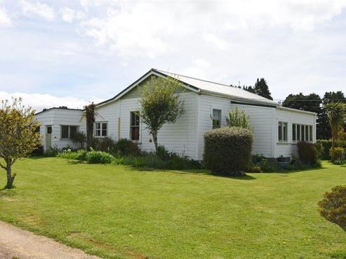 587 South Road No 2 , Eketahuna