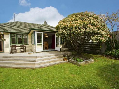 15 Harris Street, Naenae