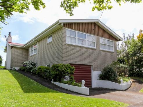 54 Clawton Street, Westown