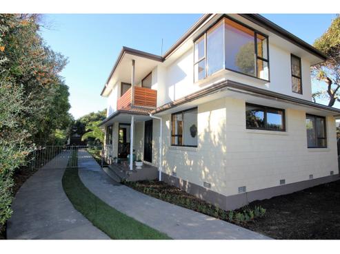 133 Rocking Horse Road, Southshore