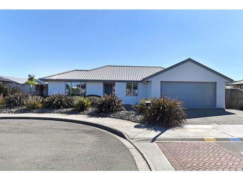 15 Hammill Grove, Stoke