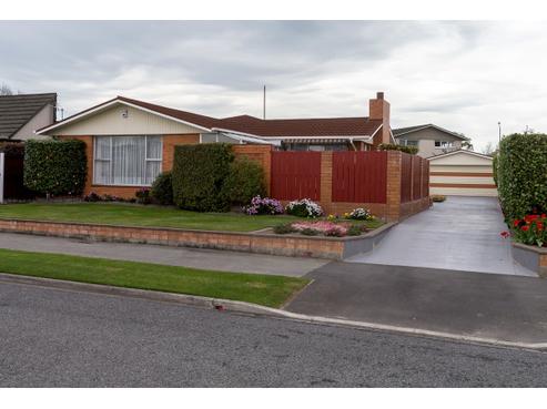 32 Guinness Crescent, Ilam