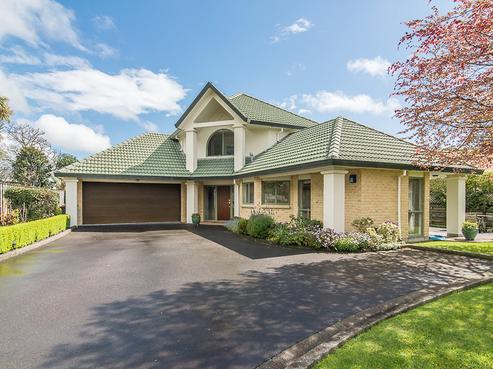 16 Cranbrook Grove, Waikanae