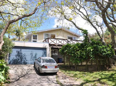 37 Patts Avenue, Glendene