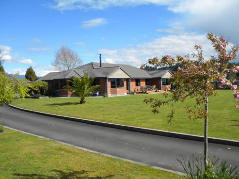30 Pine Tree Road, Kaniere