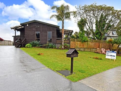 4 Saint Annes Crescent, Wattle Downs