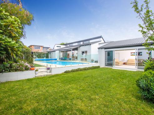 14B Sunnyhill Crescent, Sunnyhills