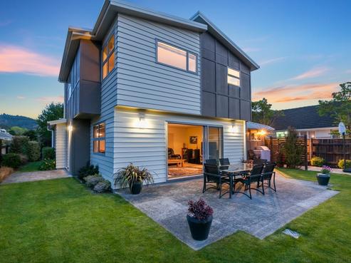 10 Kiln Street, Silverstream