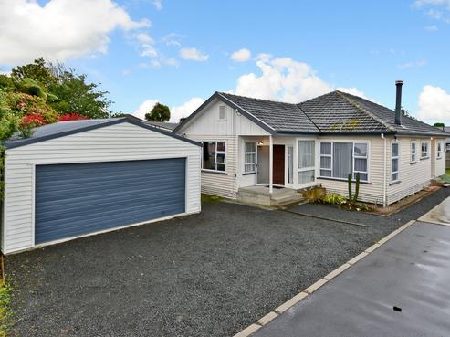 63 Enderley Avenue, Enderley
