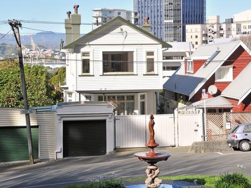 105 Grant Road, Thorndon