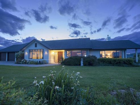 398 State Highway 1, Otaika