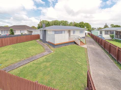 42 Johnstones Road, Otara