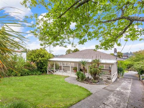 132 Golf Road, Titirangi