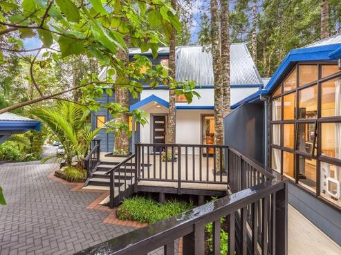 16 Kaurimu Rise, Titirangi