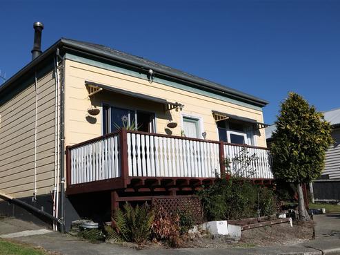 8 Thomas Street, West End