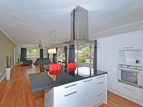 8 Dalton Grove, Stokes Valley
