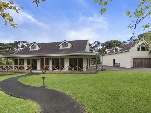 40 Landing Road, Titirangi