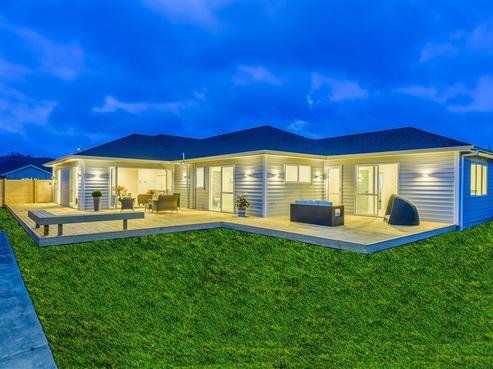 19 Fred White Drive, Kumeu