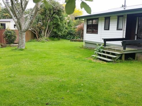 35 Sheridan Crescent, Leamington