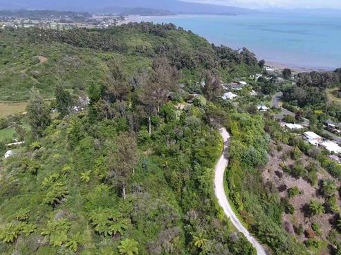 10 Falconer Road, Pohara