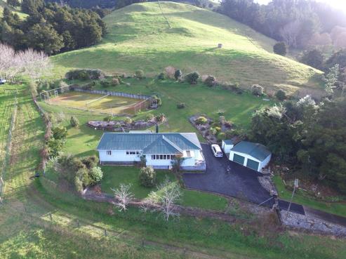 41 View Road, Hikurangi