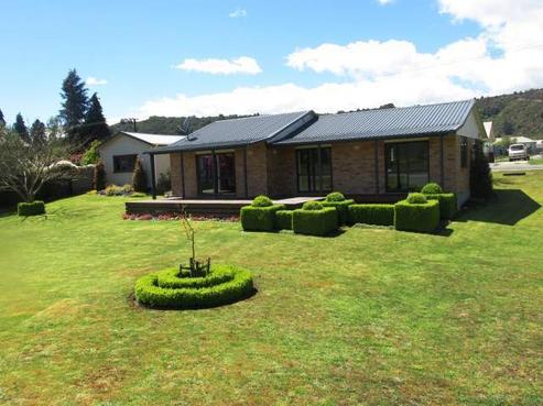 60 Crampton Road, Reefton