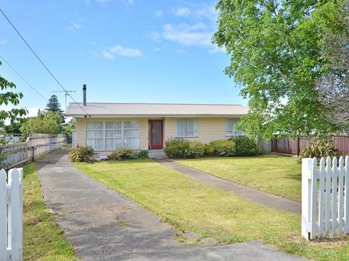 42 Watt Street, Featherston