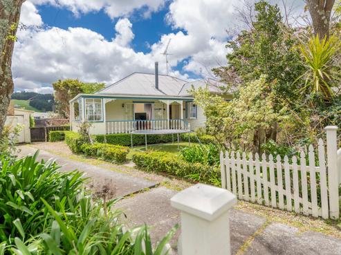 36 Awaroa Road, Helensville