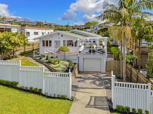 51 Killarney Avenue, Torbay
