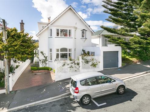 15 Thompson Street, Mount Cook