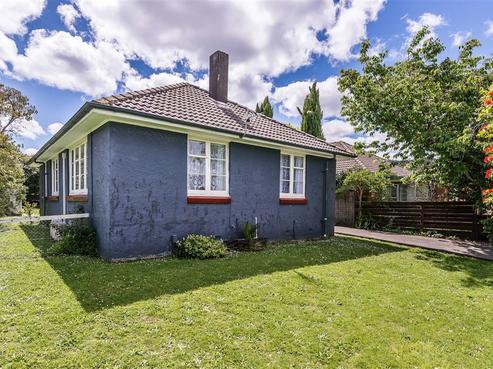 122 Hewer Crescent, Naenae