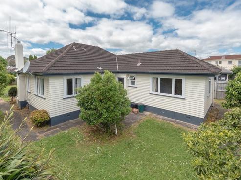 5 Cameron Road, Hamilton East