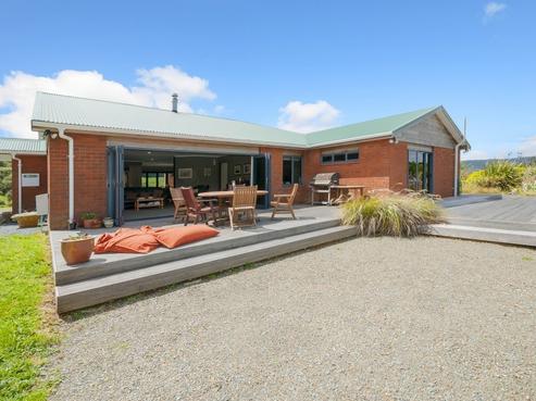 104 Kaitangata Crescent, Kelson