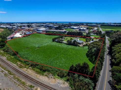 66 Egmont Road, Hillsborough