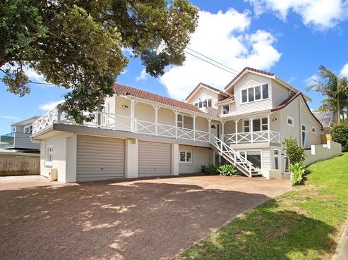 586 Beach Road, Rothesay Bay