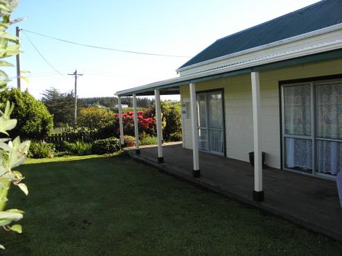 53 Monmouth Street, Hampden