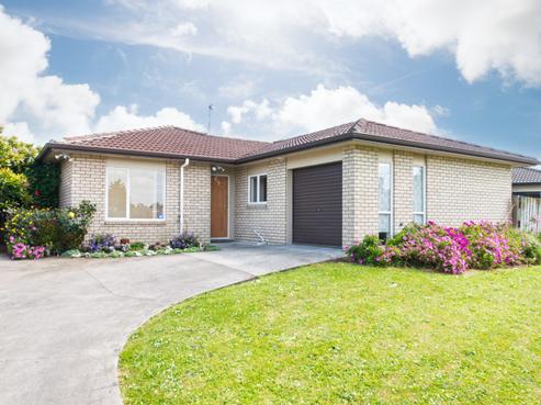 35 Bellville Drive, Clendon Park