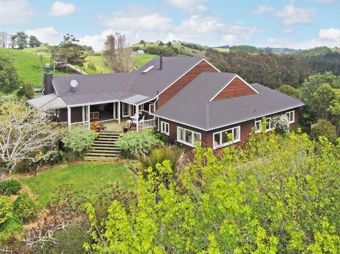 84 Gillespie Road, Hunua