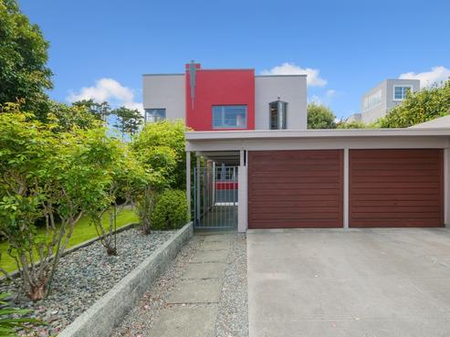 81 Woburn Road, Woburn