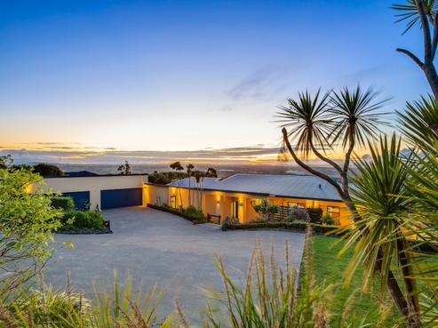 340 Macwhinney Drive, Drury