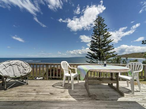 39 Makorori Beach Road, Pouawa