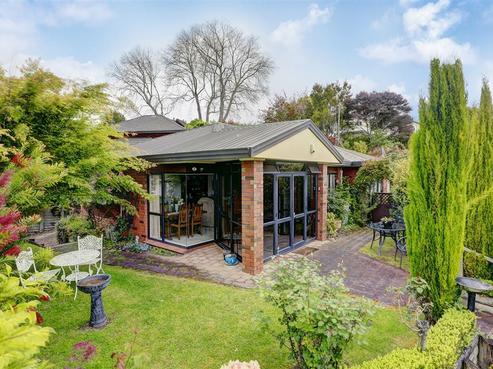28A Perindale Drive, Chartwell