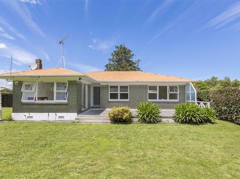 221 Airfield Road, Ardmore