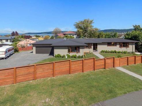 61 Ngamotu Road, Hilltop
